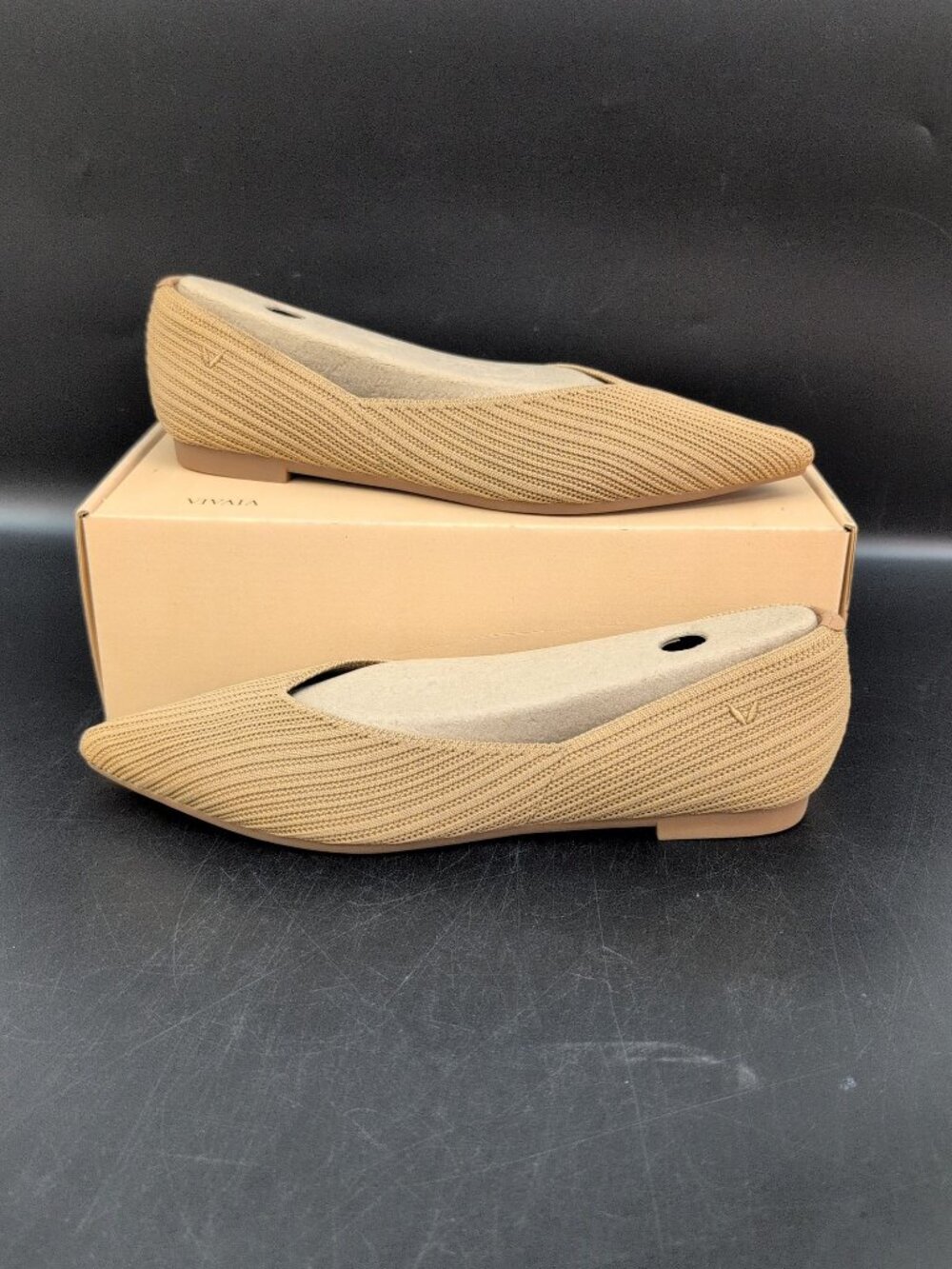 Vivaia Melia Pointed Toe Striped Women's Flats Pumps EU 43 Nutmeg
